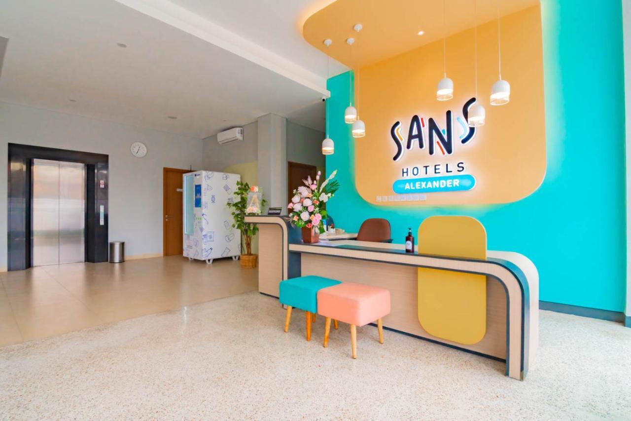 Sans Hotel Alexander บันดุง ภายนอก รูปภาพ