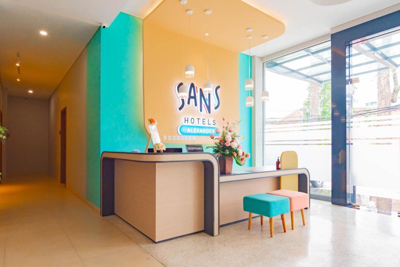 Sans Hotel Alexander บันดุง ภายนอก รูปภาพ
