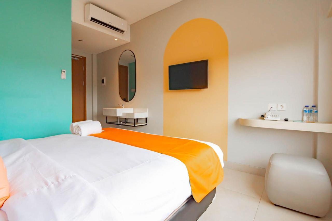 Sans Hotel Alexander บันดุง ภายนอก รูปภาพ